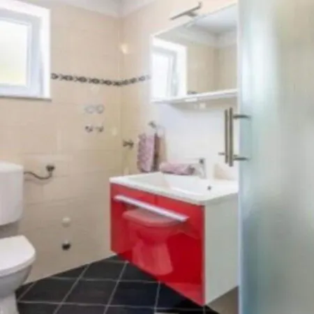 Apartment In Croatia Near Adriatic Coast *